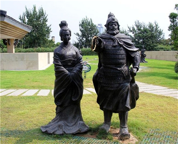 霸王別姬雕塑.jpg 霸王別姬雕塑.jpg