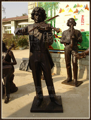 小提琴師雕塑 小提琴師雕塑