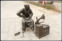 修鞋匠情景小品圖片 修鞋匠情景小品圖片