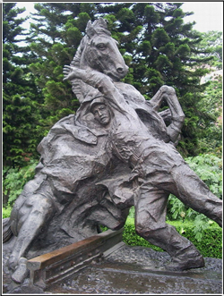 廣場公園現代人物銅雕塑 廣場公園現代人物銅雕塑